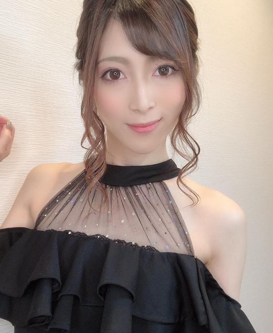 Neob_25223's profile picture. 彼氏のいないエッチな女性で、ぜひナンパされたい(^_-)-☆ フォーしたら、写真送ってあげる～
 👅💝👙