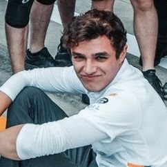 LandoTurkiye's profile picture. Part-time Lando fanı ve haterı | Her türlü halı kilim troll tweet hizmeti