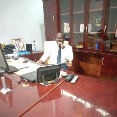 belezi_nathan's profile picture. comptable