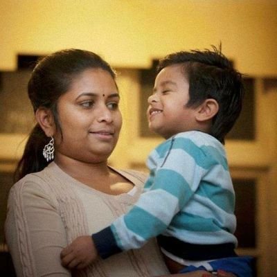 SivadeepaSanth2's profile picture. 