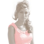 María Álvarez, Presentadora de televisión y eventos. Colaboradora de radio. Blogger desde 2011. Gran apasionada de la moda, el cine, la música y el deporte.