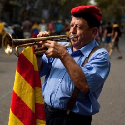 Català i culer, soci que en més ocasions ha estat pre candidat a la Presidència del FC Barcelona. Per un Barça mes proper, tornem-hi #ferranpresident2021 🎺💙❤️