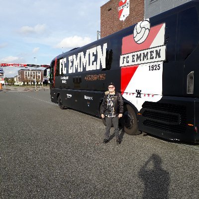 Hallo ik heet Arnold klaassens ik heb deze foto op gezet omdat ik supporter van fc emmen