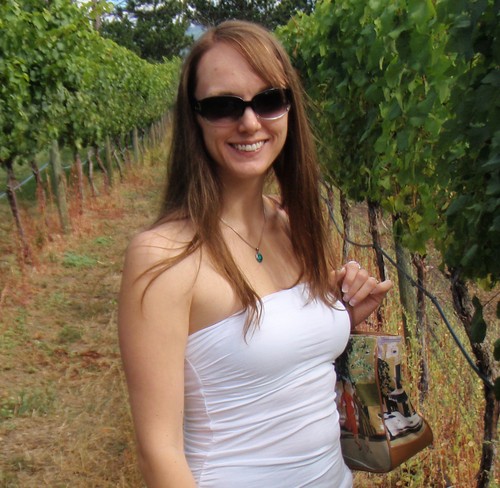 AmberMatthews77's profile picture. Baker, amazon, shoe addict, cat slave, sister, wife, friend.