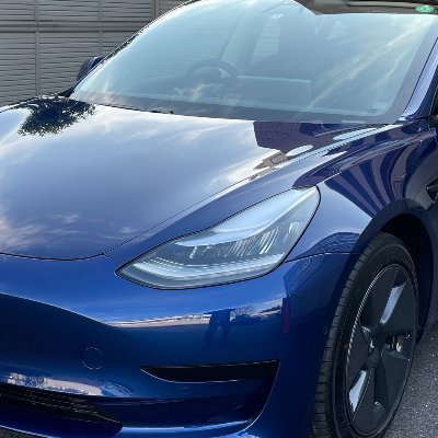 TESLA Model3 購入したので久しぶりに Twitter 再開。古いアカウントは放置で新しくアカウント作成しました。紹介コード→ https://t.co/bHbfdNaStV