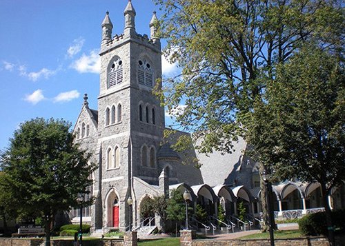 Wayne Presbyterian is a church in the heart of Wayne, PA.  A two thousand member congregation with a focus on beautiful worship and serving the city.