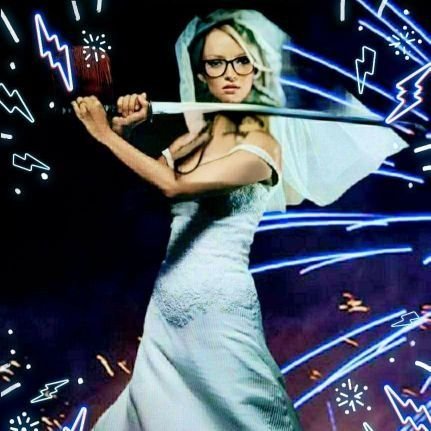 anjjomau's profile picture. de tanto olhar as grades seu olhar

esmoreceu e nada mais aferra

como se houvesse só grades na terra. grades, apenas grades para olhar