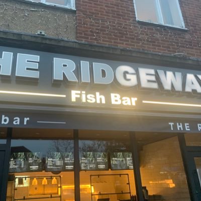 Officially the number 1 fish and chip shop in St Albans 2018. massive villa fan fighting my corner daaaan saaaafff. #VTID #fishandchips