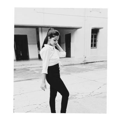 Shruti1604's profile picture. 