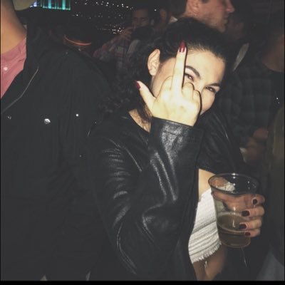 notaleya's profile picture. two very enthusiastic thumbs up