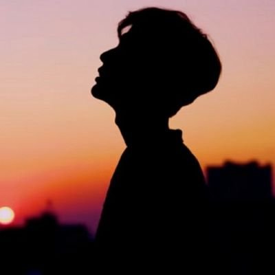 baelinbae's profile picture. hot n cold. 
Spring n Summer.
  
D n E  

    💙🌟💜 🤡      

Work Hard in silence until they think you use DUKUN power to success.