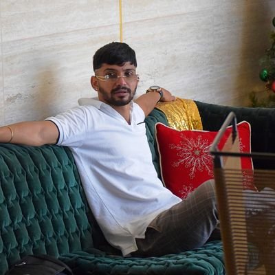 sanchez_poe's profile picture. Musico, Amante de la lealtad
Poe en la casa