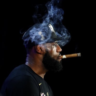 rmurph21's profile picture. loading...