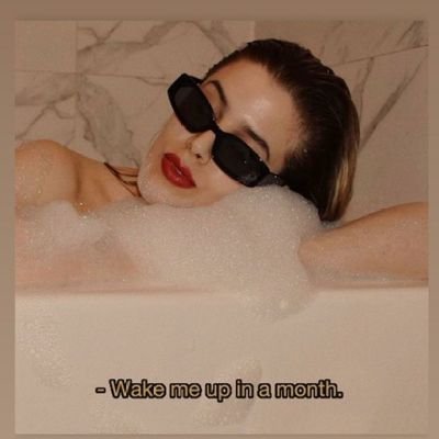 Ritacatitachata's profile picture. I perfect the science of the idiot