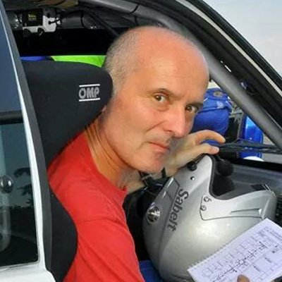 Navigatore di Vaglia, in provincia di Firenze, impegnato nella disciplina motoristica del rally.