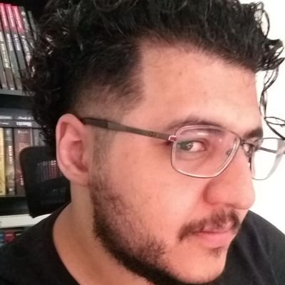 +55 11 | he/ele | 1989 | Comunista cansado que trabalha com TI