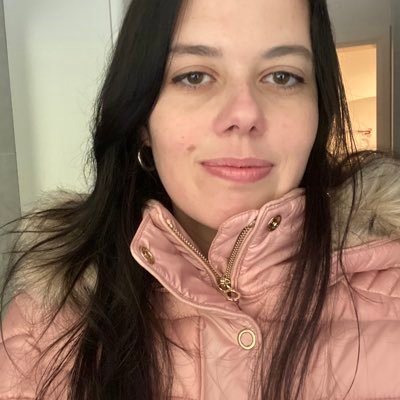 MirandaFlvia1's profile picture. 