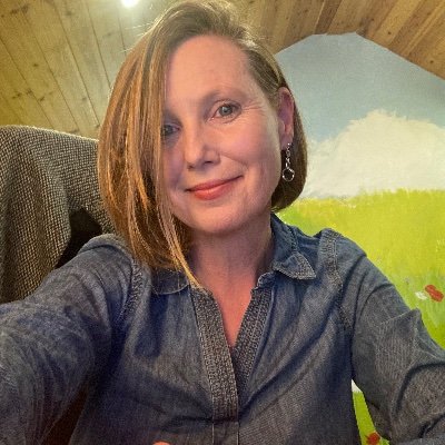 she/her writer-in-residence-at-the-kitchen-sink