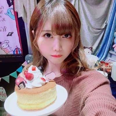 ビンボーな母子家庭育ち( ´•௰• ` )⇒介護職に就くもブラックすぎて鬱病になり退職⇒スーパーで働く⇒今の現状を変えたいと思い、ネットビジネスに出会う⇒3ヵ月で月収100万円達成💖
時間とお金が自由になって毎日幸せに💗
私のように現状を変えたいと思っている人を無料でサポートしてます✨