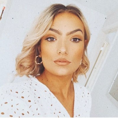 LizColleyy's profile picture. nothing will work unless you do - Maya Angelou