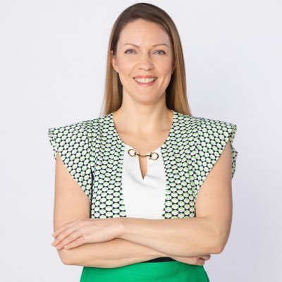 CEO // HHJ // Tietokirjailija // Terveysteknologian asiantuntija // Aluevaltuutettu // Keskustelee mielellään. Kysyy, jos eksyy.
