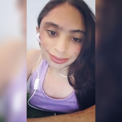 YoaPintos18's profile picture. Cuando no se pueden decir las cosas, las miradas se cargan de palabras ❤