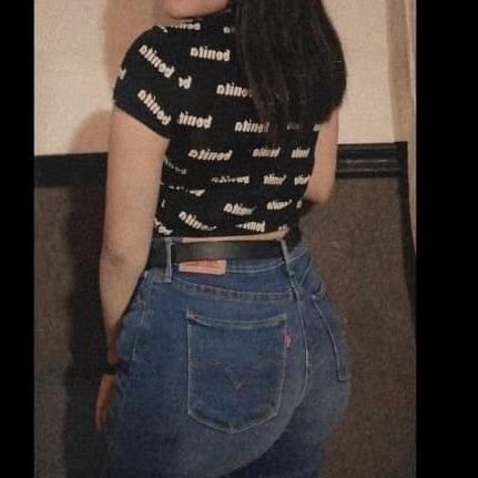 chica 19 añitos, súper hot en busca de chicos con +20cm
venta de contenido 150 pesitos 😍🔥🤑