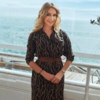 Niki Vale | Los Angeles Real Estate(@NikiVale7) 's Twitter Profile Photo