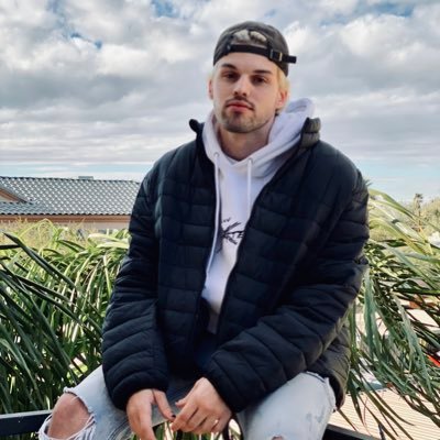 judeferrante's profile picture. 1999-