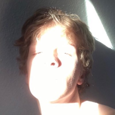 sexwithouttouch's profile picture. @5hyness