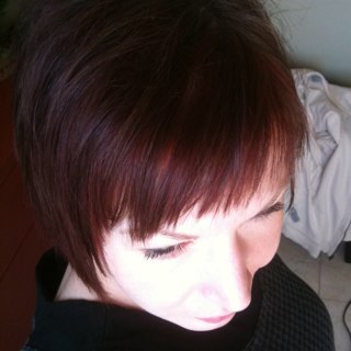 numbcomfortably's profile picture. 