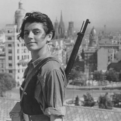 lanitabananinha's profile picture. Só estoy aqui para acompanhar as tretas mesmo.