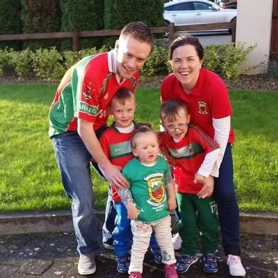 Kev_Donnellan's profile picture. What does not kill us makes us stronger.