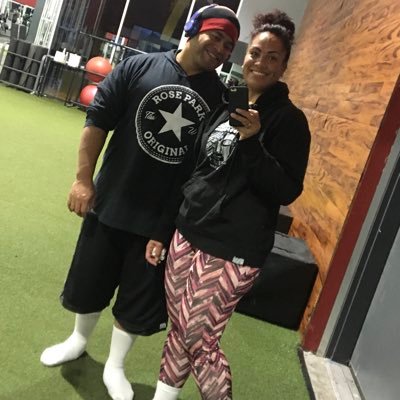 SialeVainuku's profile picture. 🌹OR1G1N6L🌹 If you want to live FOREVER, Be Great and do Great things.