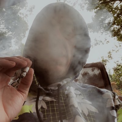 1200 Hp I get lost in the Wind... we don’t make it rain wrmake it Fuckin POUR....Strippers LOVE me #WalkingATM #FeelFroggyMakeThatMove💯🤑