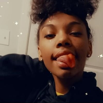 I make music
I'm a great friend
Im single as a bitch
