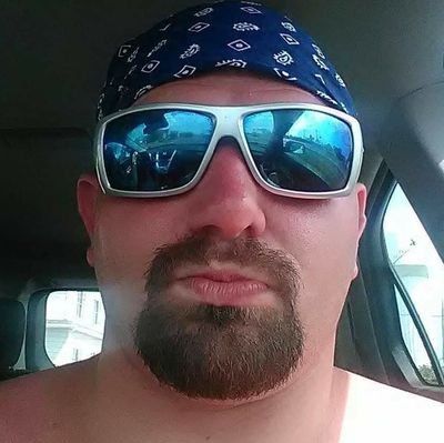 RichardjohnWri1's profile picture. single guy