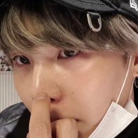 daily yoongi nose mole(@tinynosemole) 's Twitter Profile Photo