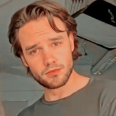 #LIAM: i just wanna stay here and fall into midnight.
solo liam stan | 17 | she/her | unlabelled