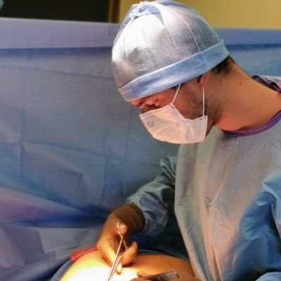 MD. Urologist -
Service Urologie CHU de Caen - France