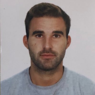 •Entrenador de fútbol (Uefa Pro) Nivel III. •Entrenador @CPAlertaNavia (Preferente Galicia) •@UDRIBERAOROSAL(cadete y coord.metodología) •Diplomado en E.F.