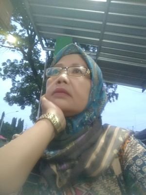 Mulyani83287080's profile picture. Menanti jawaban