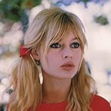 xxxxxreee's profile picture. 