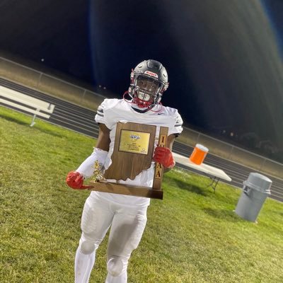 Calumet New Tech C/O 2021 🚨5'10 185lbs ..I have no 🌟s but Im Working Hard email: donovan2021@yahoo.com Head Coach Richard Good rigood@lakeridgeschools.net