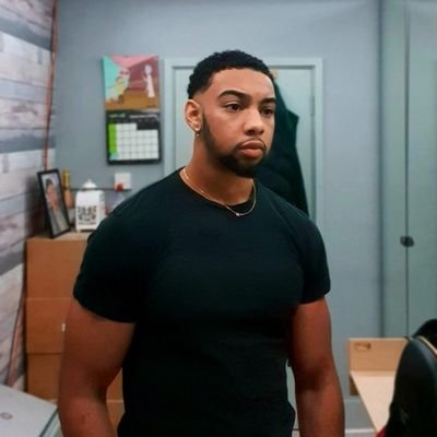 KennetGomes27's profile picture. Insta: @KennetGomes27