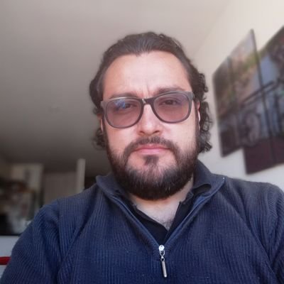 Ing de Sistemas con gusto por el fútbol, el cine, las series.....
