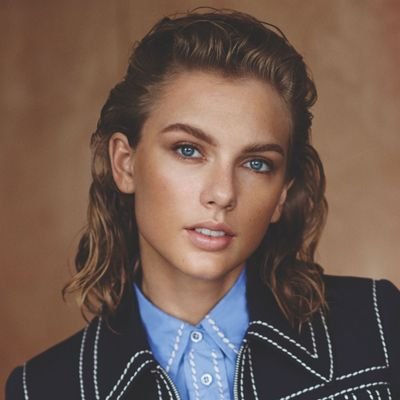 MoMo_Vino's profile picture. Fan account. She/her