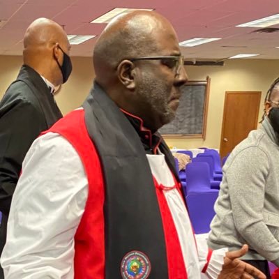I’m an Apostle of Jesus Christ, advisor & life coach. My mandate is to make an impact globally. I am called to build, reestablish, restore and love all people.
