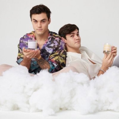 15💜 This account is for the twins love them so much. In Grayson lane still love Ethan. No HateGo follow me on IG if you want dolanforeverandalways ✌🏻💜