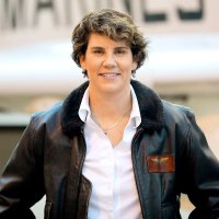 Amy McGrath(@AmyMcGrathKY) 's Twitter Profileg